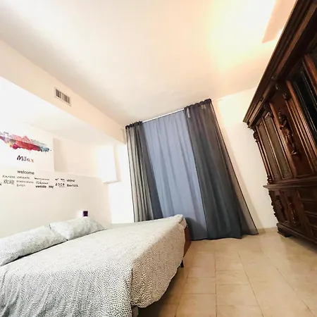 Modern And Beautiful For 6 Peaple